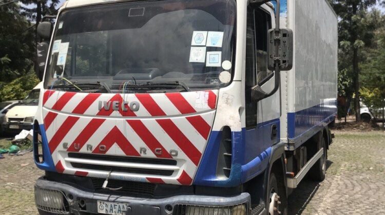 Iveco EuroCargo Tipper (NL-90 E17)2005 is a range of medium-duty Trucks