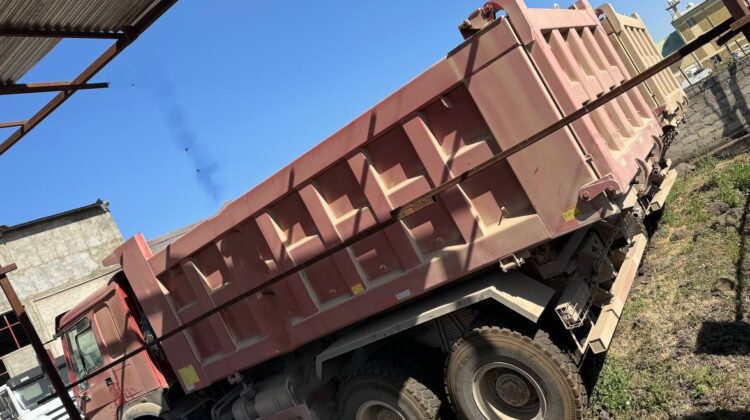 Sino Howo Dump Truck 336 (MC07) 202316 CBM 6*4 Drive Dump Truck