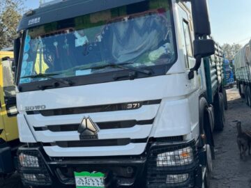 Sino truck Howo cargo truck (371) 2021 goods Delivery transport Truck