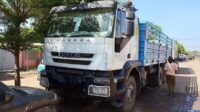 IVECO Trakker 380 (38H) 2010 is a off-road Long Vehicles with semi Trail