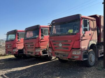 SINOTRUK-HOWO Left Hand Driving 10 Wheels 30 Ton Dump Truck 2023