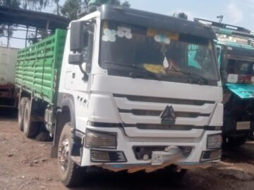 SINOTRUCK HOWO Cargo Truck 371 (A07) 2016 is long vehicles