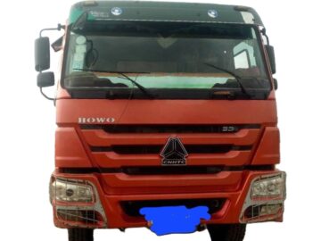 Sinotruk HOWO Dump Truck 336hp 2015 Is 6X4 Tipper Dumper