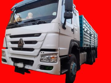 SINOTRUK HOWO Semi Trail Truck 371 is 2021 Cargo Truck