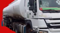 Sinotruk HOWO Fuel Tank 371HP (2017) 49m3 Capacity Fuel Tank Truck