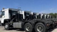 SINOTRUCK HOWO 400HP Cargo Truck and Chassis Truck 2024